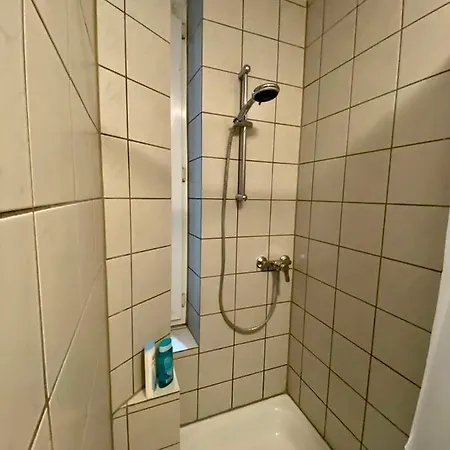 公寓 Schone 2-zimmer In Mit Wlan! 纽伦堡